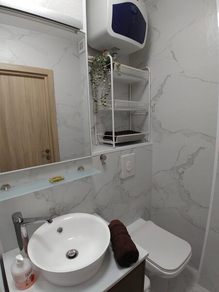 Metrou Iancului, garsoniera de inchiriat.